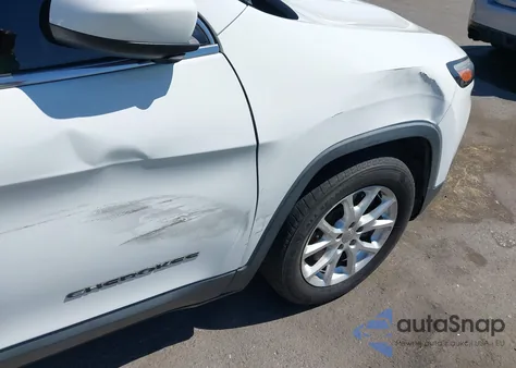 2016 Jeep Cherokee Latitude z USA, uszkodzony, nr VIN 1C4PJLCBXGW113665